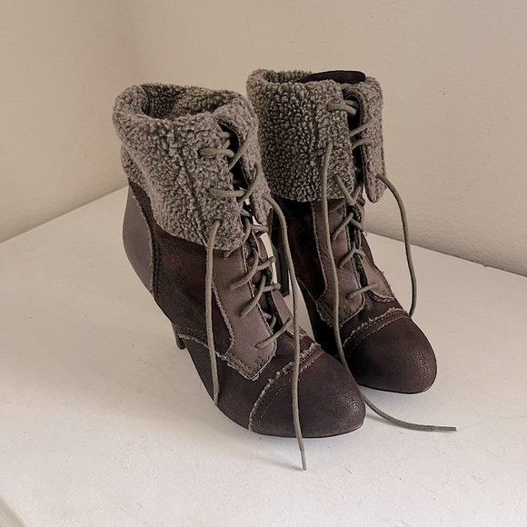 MAX STUDIO Bootie/Mid-Calf Boot Faux Shearling - Picture 12 of 15